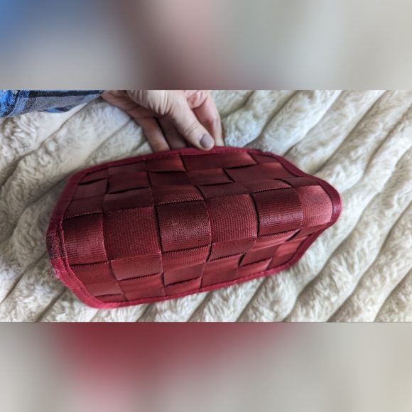 HARVEY'S Original Seatbelt Bag Wallet Crimson - Picture 5 of 5